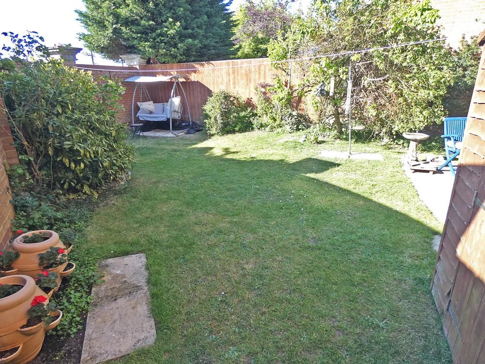 Property photo 3 of 34 2301Gdn.Jpg