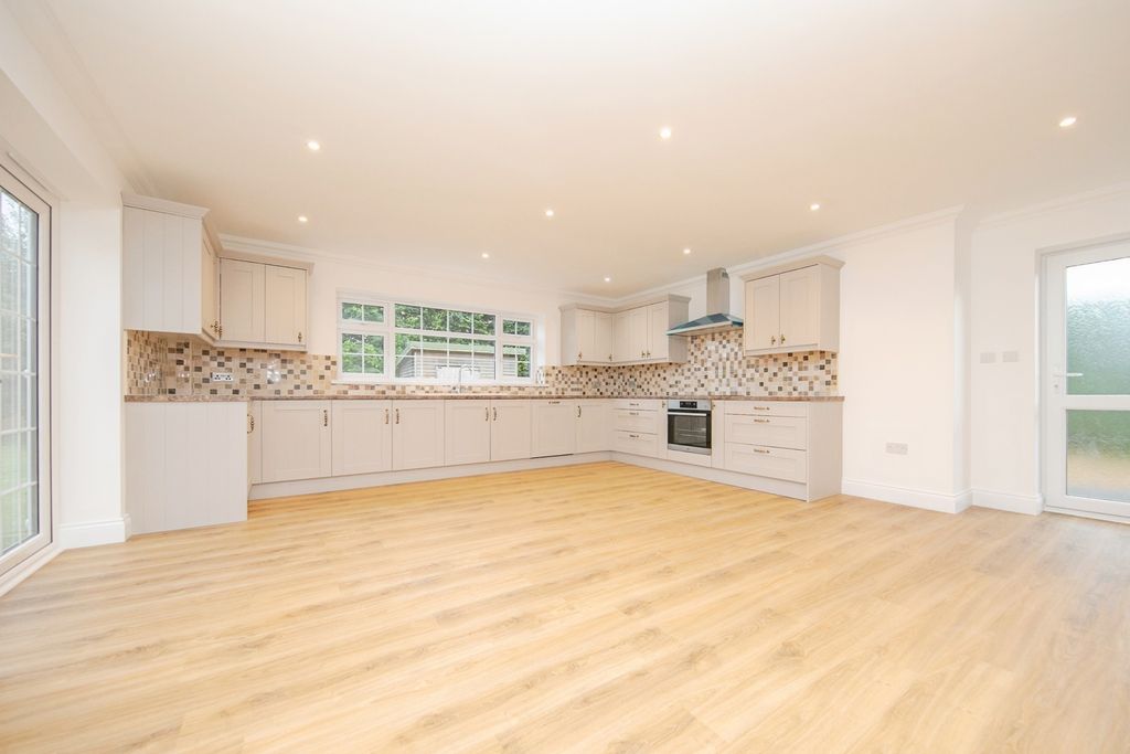 Property photo 1 of 17 Photo
