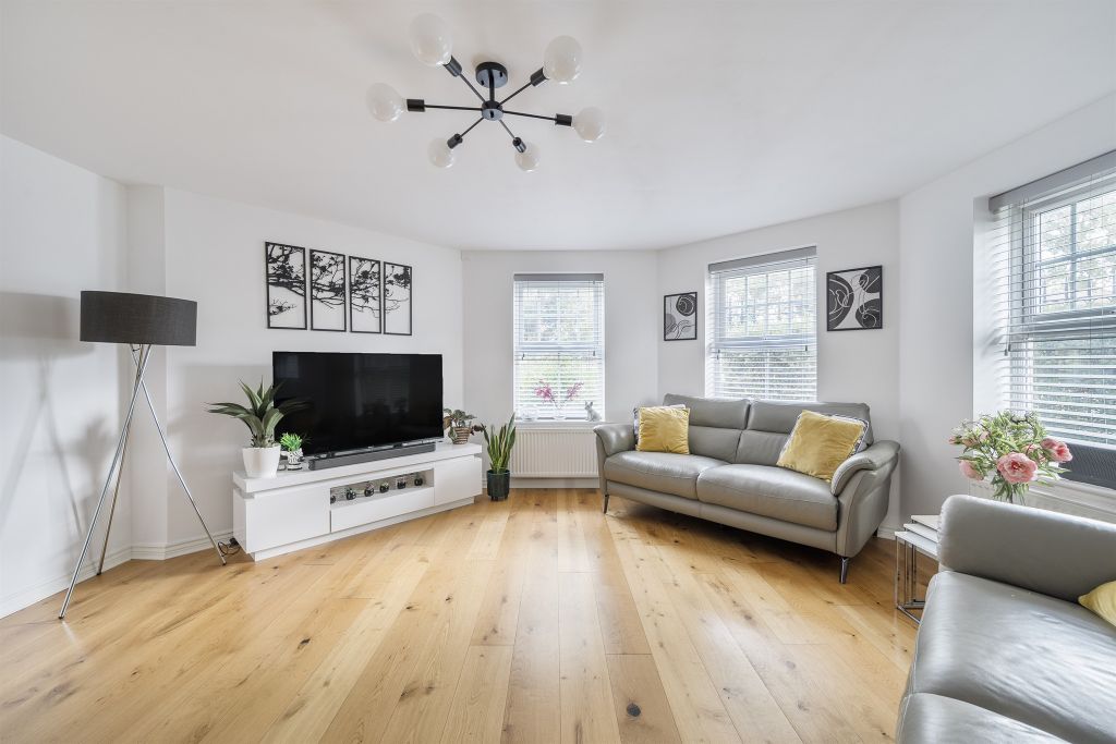 Property photo 3 of 11