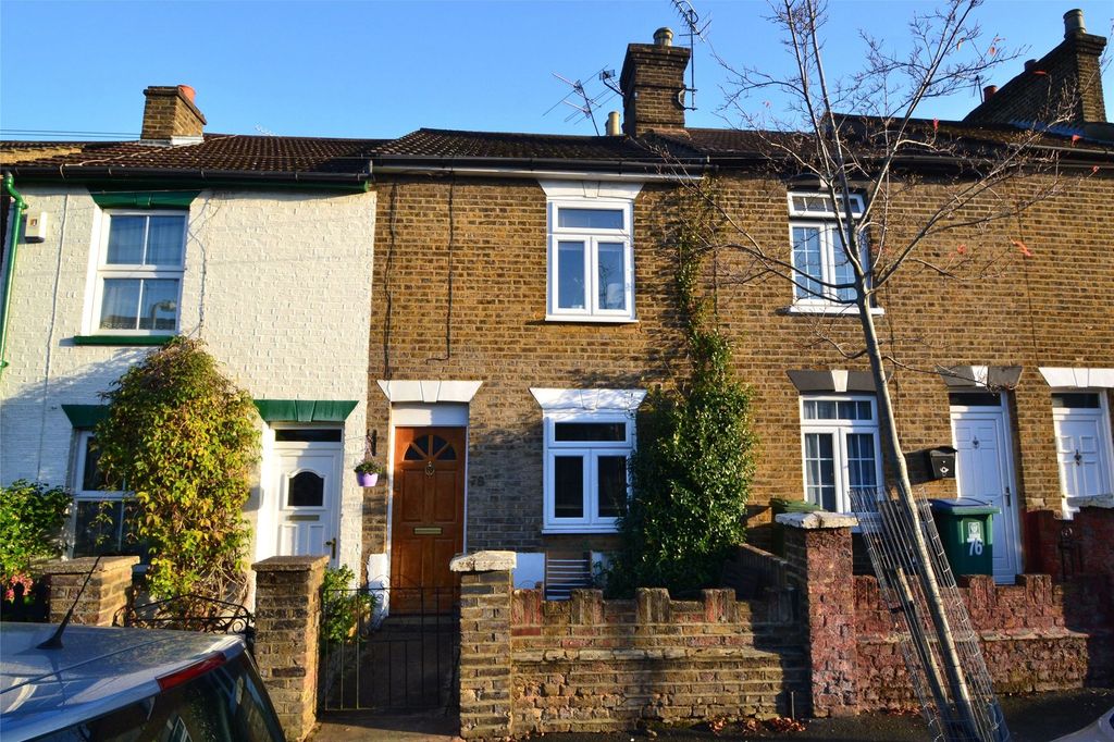 Property photo 2 of 16 Front