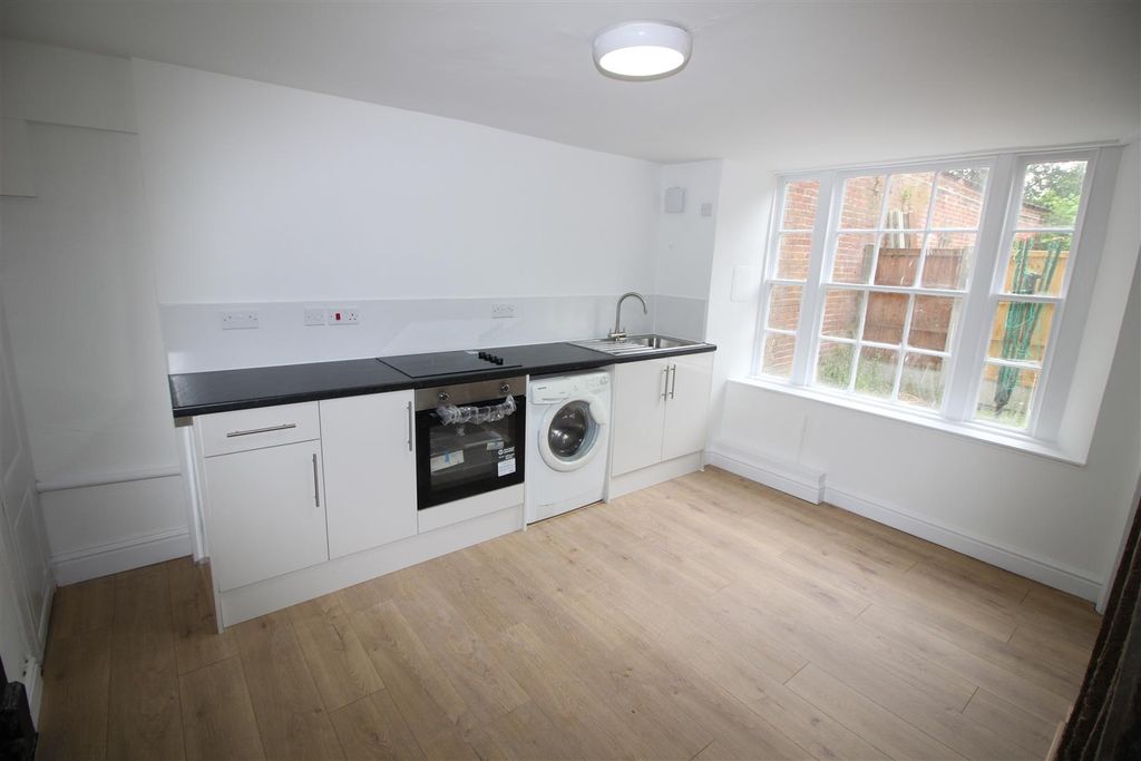 Property photo 2 of 8 Img_5446.Jpg
