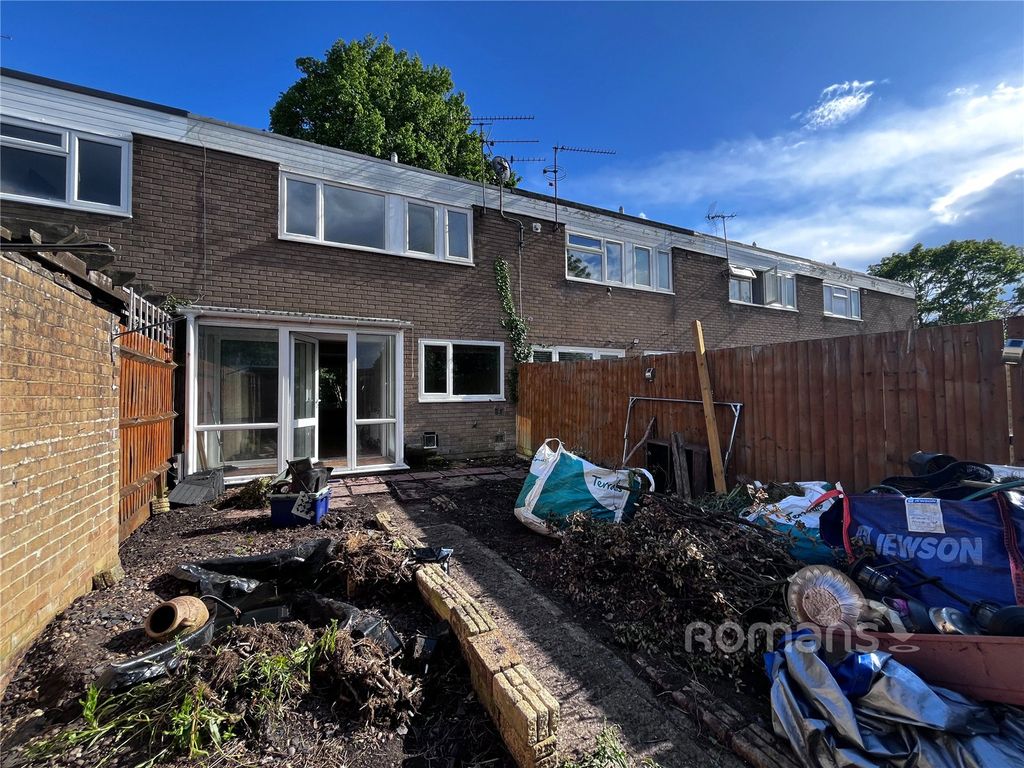 Property photo 2 of 14 Picture No. 11