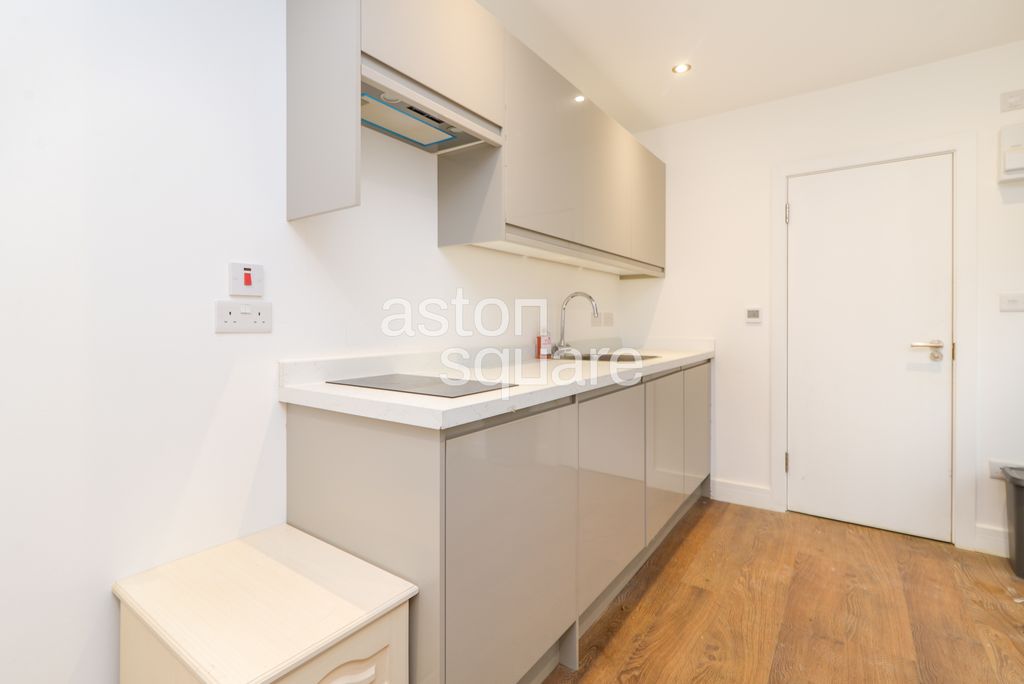 Property photo 2 of 3