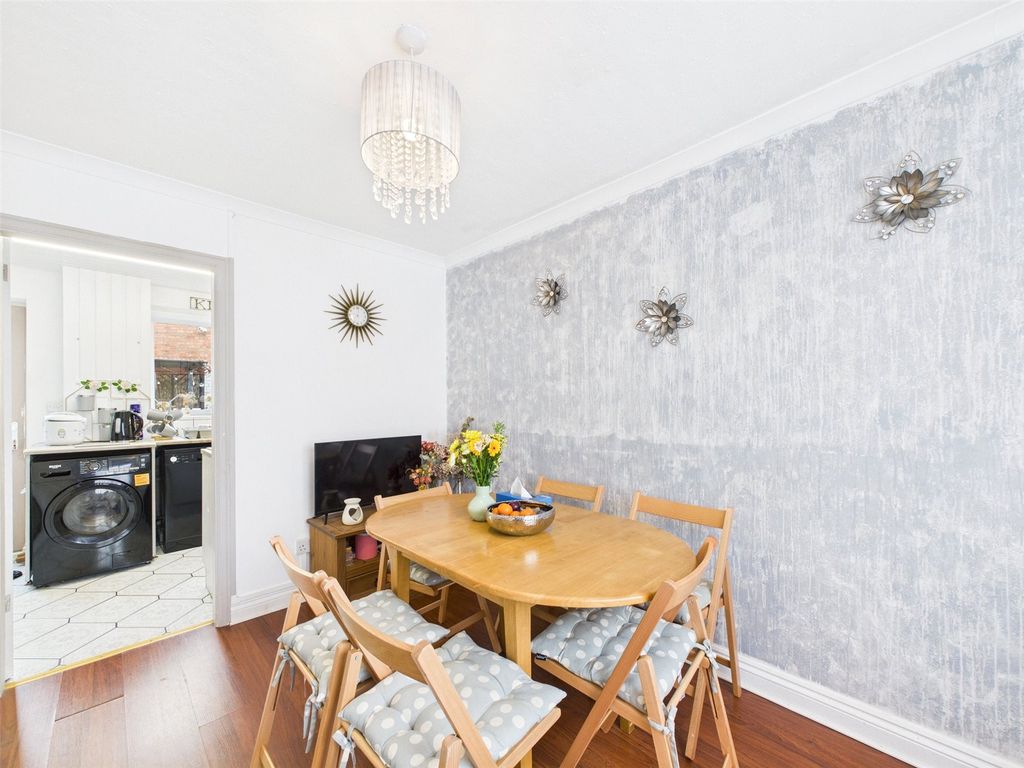 Property photo 3 of 17 Picture No. 06