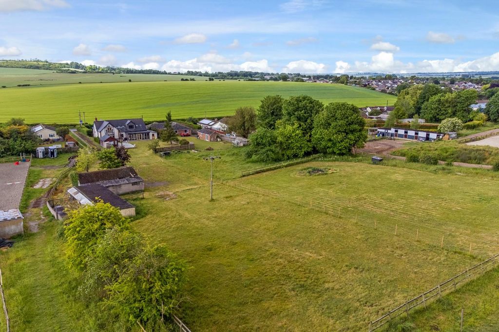 Property photo 3 of 11 Drone