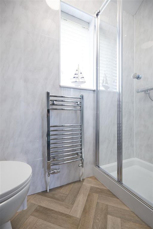 Property photo 3 of 32 3 Fountains Road 1.Jpg