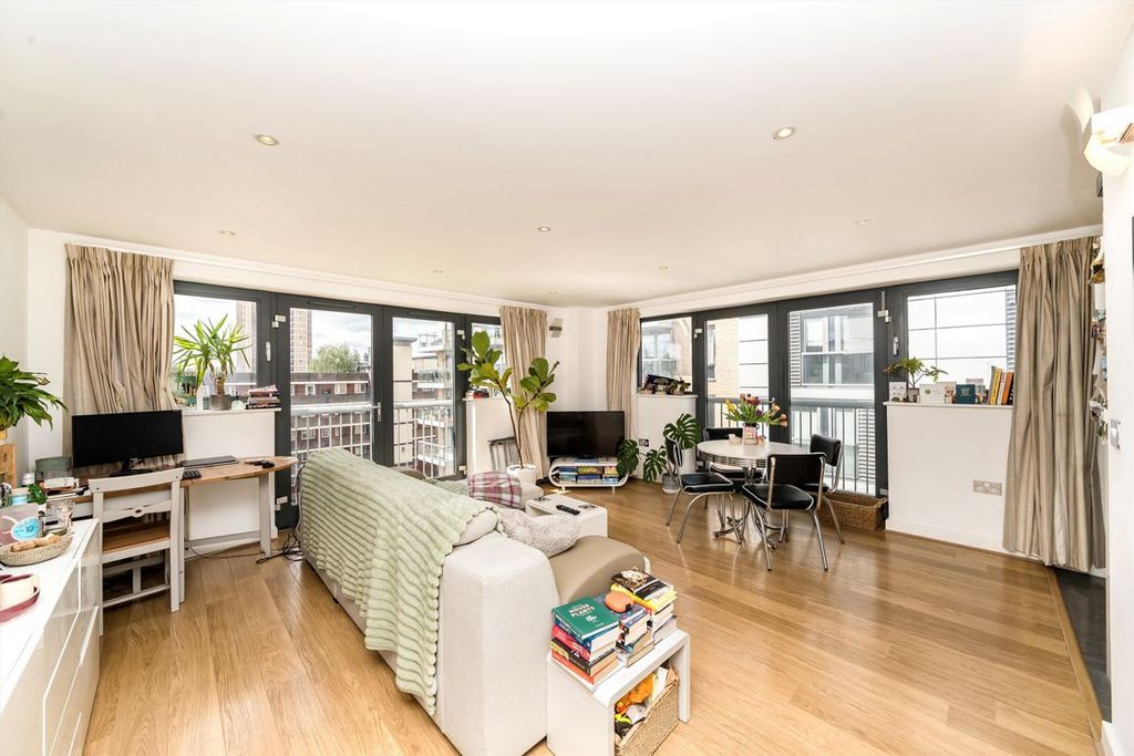Property photo 1 of 5