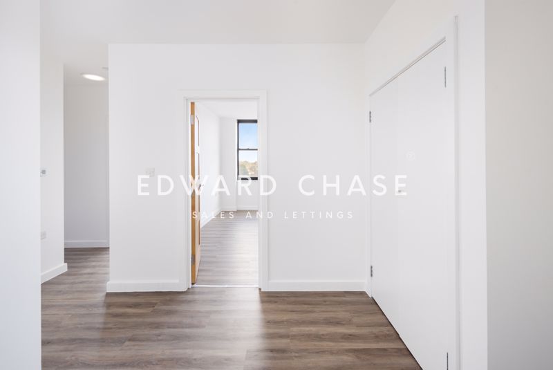 Property photo 1 of 11 Photo 9