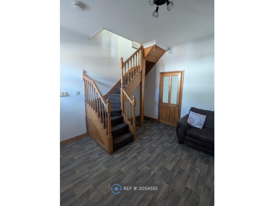 Property photo 1 of 7 Lounge