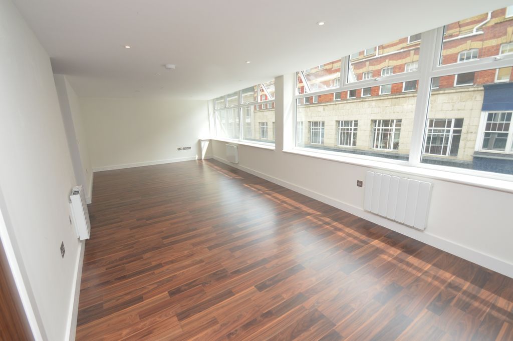 Property photo 3 of 5 17 Zenith Lounge.Jpg