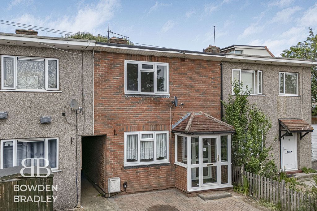 Property photo 1 of 25