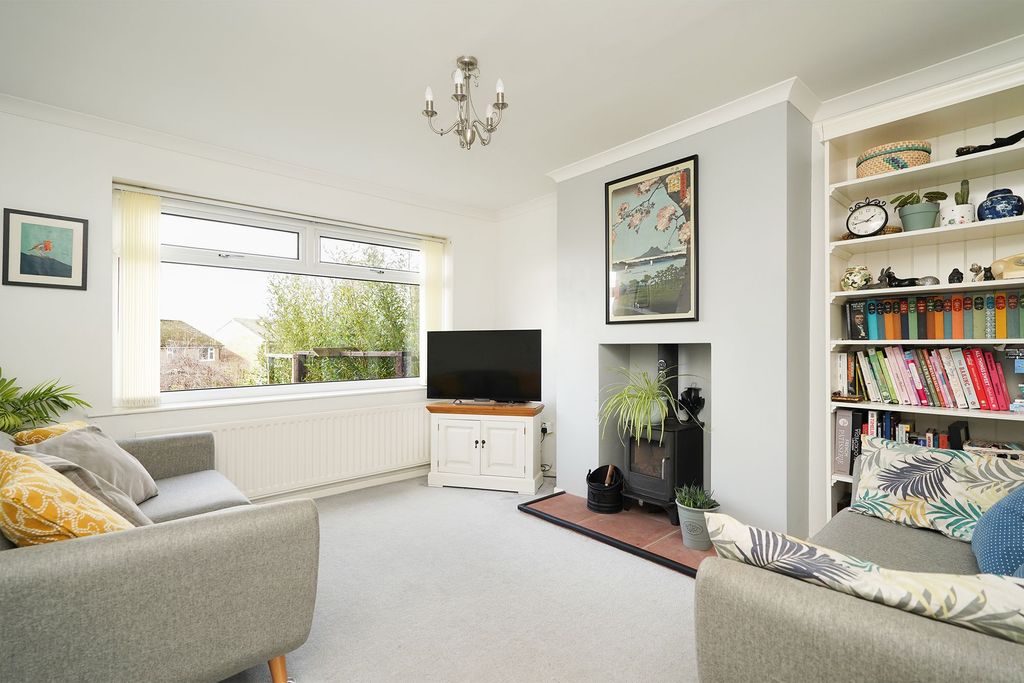 Property photo 2 of 30