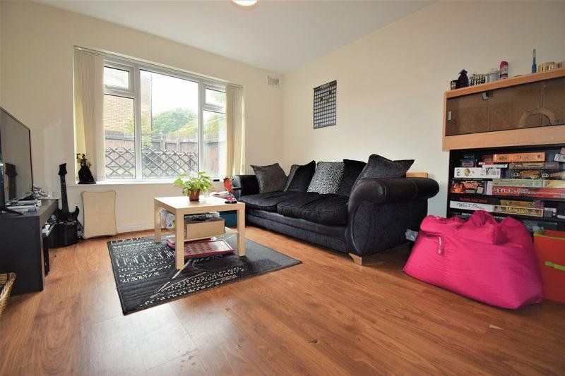 Property photo 2 of 9 Picture No. 09