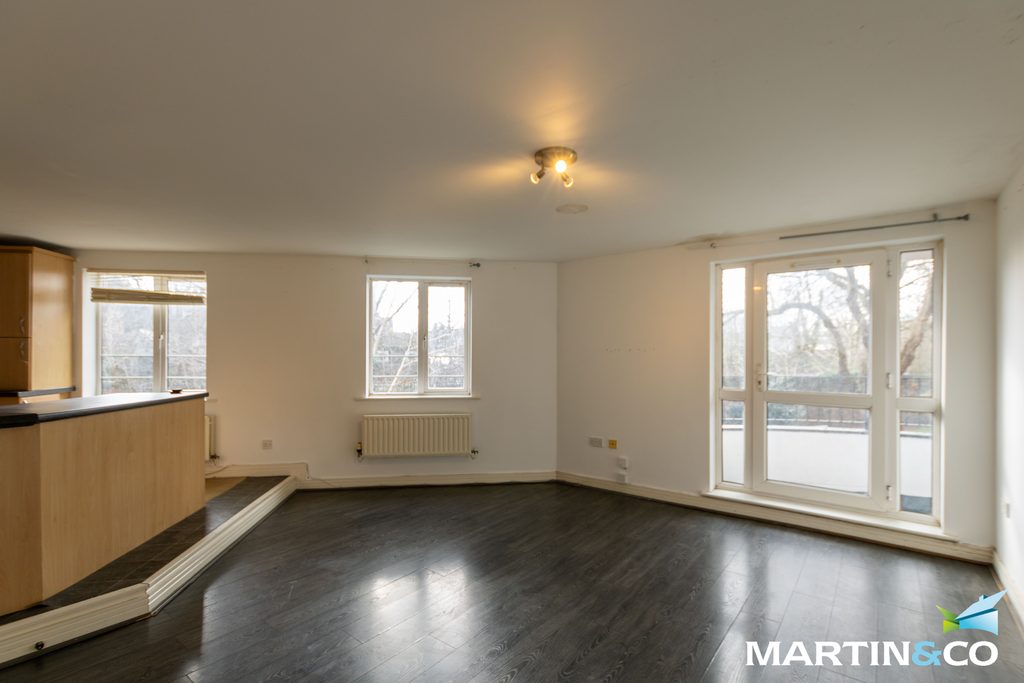 Property photo 2 of 8 Picture2