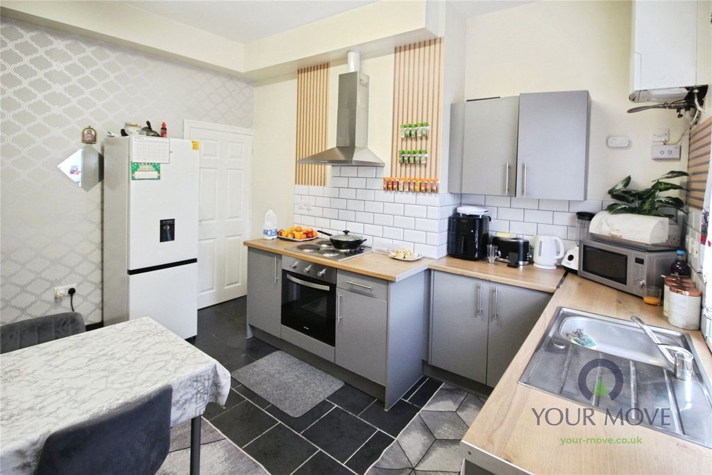 Property photo 2 of 10 Kitchen/Diner