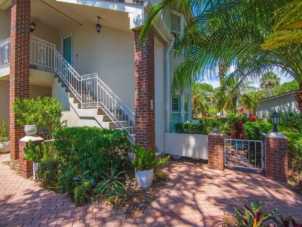 Property photo 1 of 29