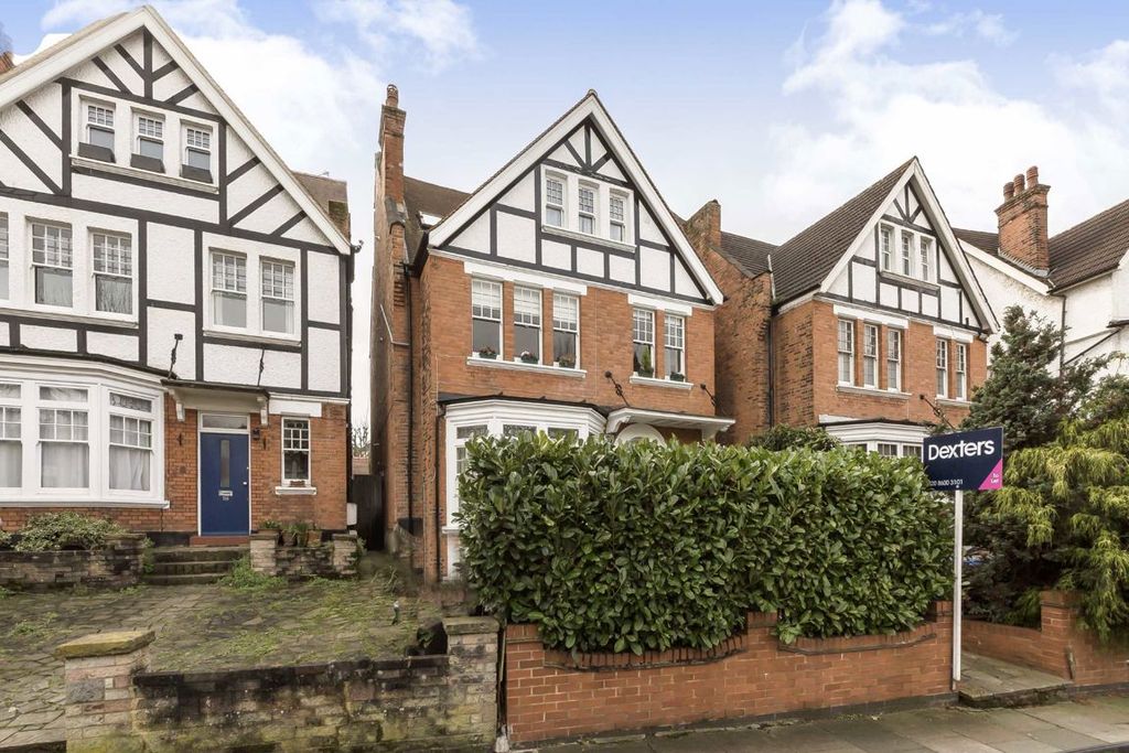 Property photo 1 of 7