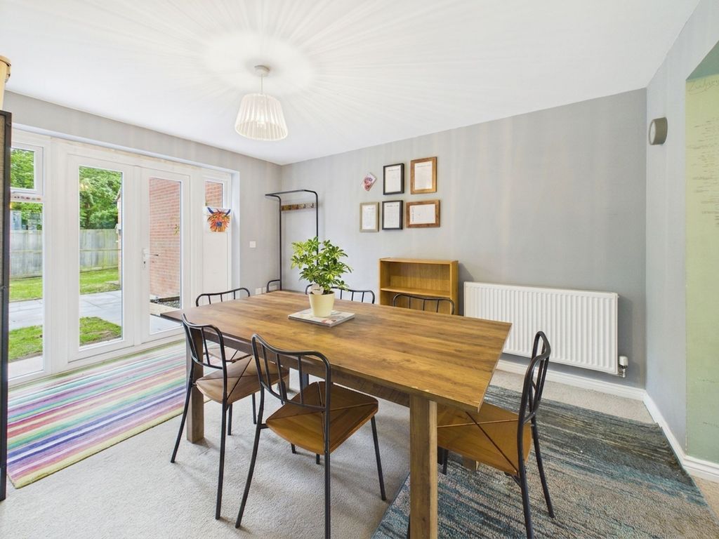 Property photo 3 of 20 Dining Room
