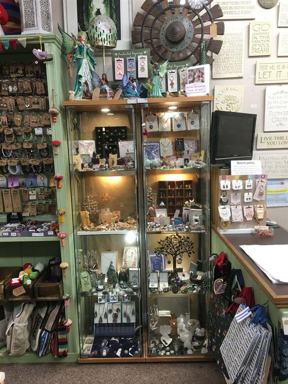 Property photo 3 of 12 Fbea5697-d399-4076-ba43-Ecaa572189d1.Jpg