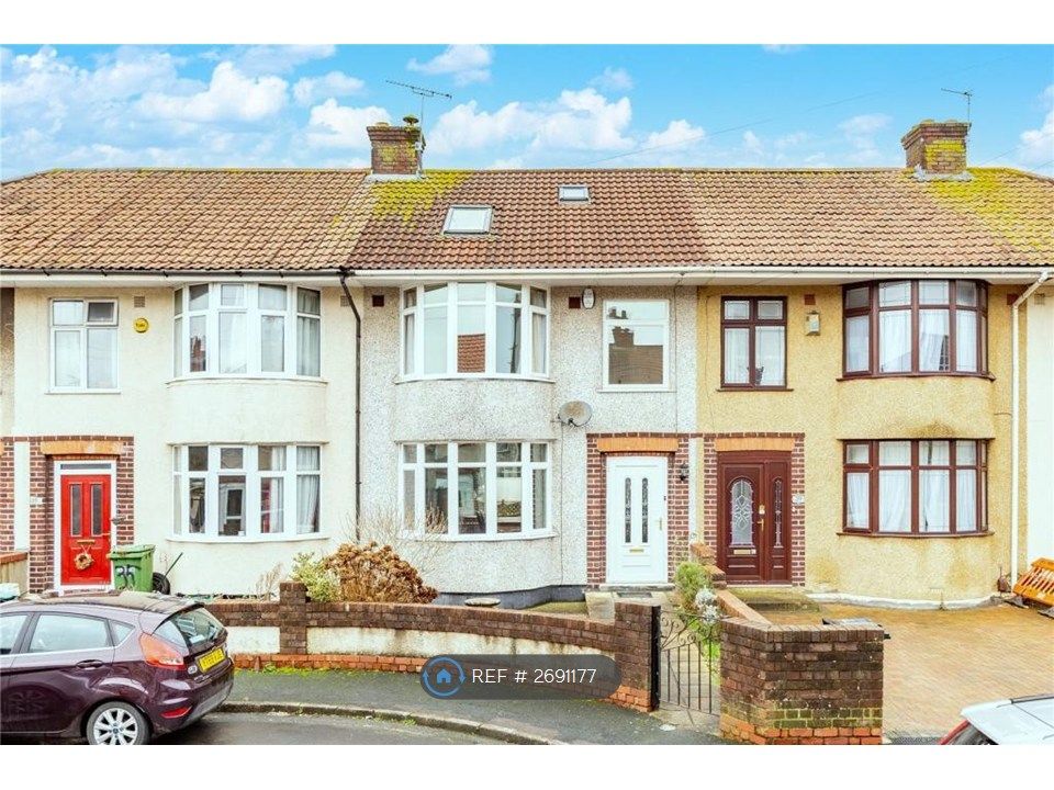 Property photo 1 of 11 Outside Front