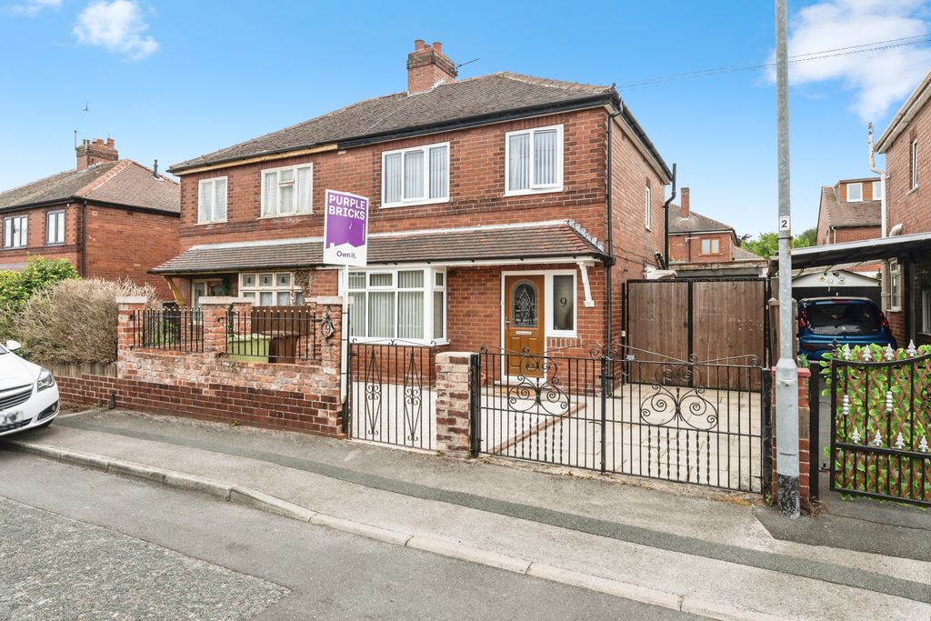 Property photo 1 of 17