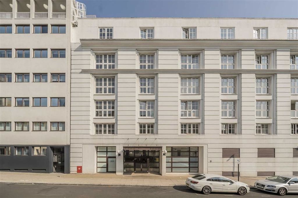 Property photo 1 of 6