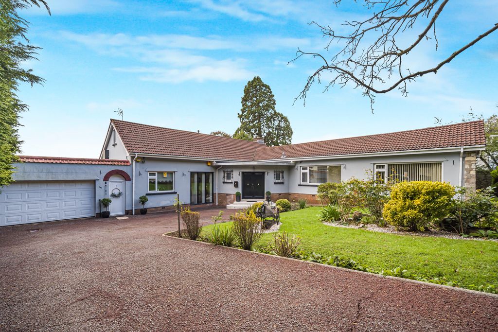 Property photo 1 of 47