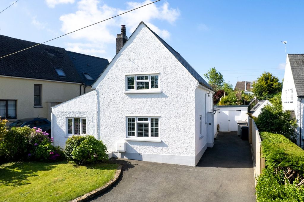 Property photo 1 of 35