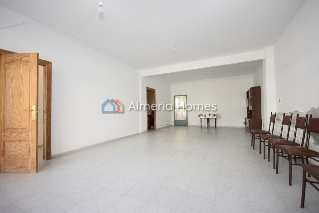 Property photo 3 of 20