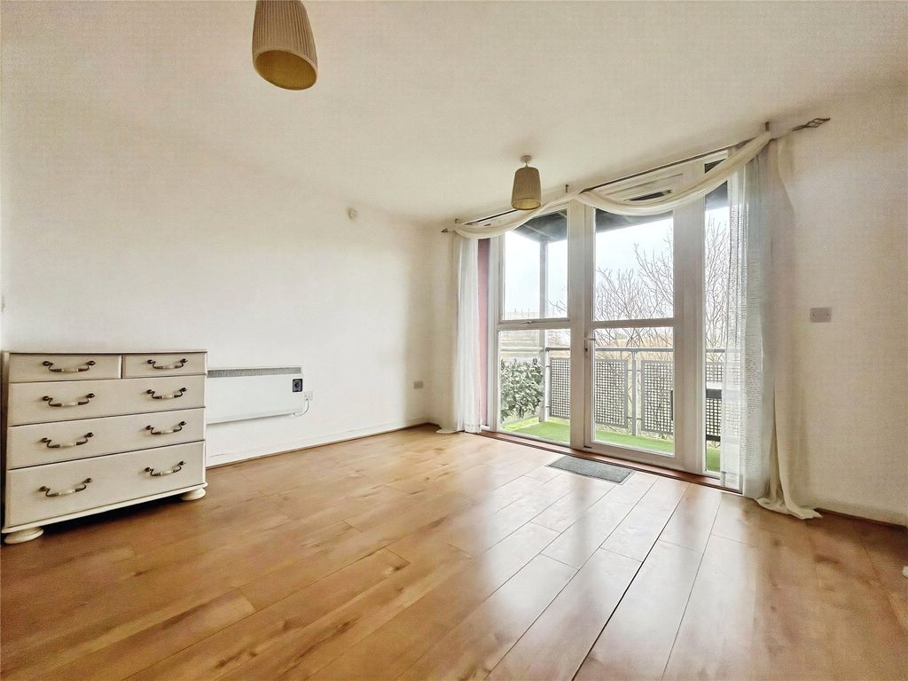 Property photo 1 of 9 Picture No. 35