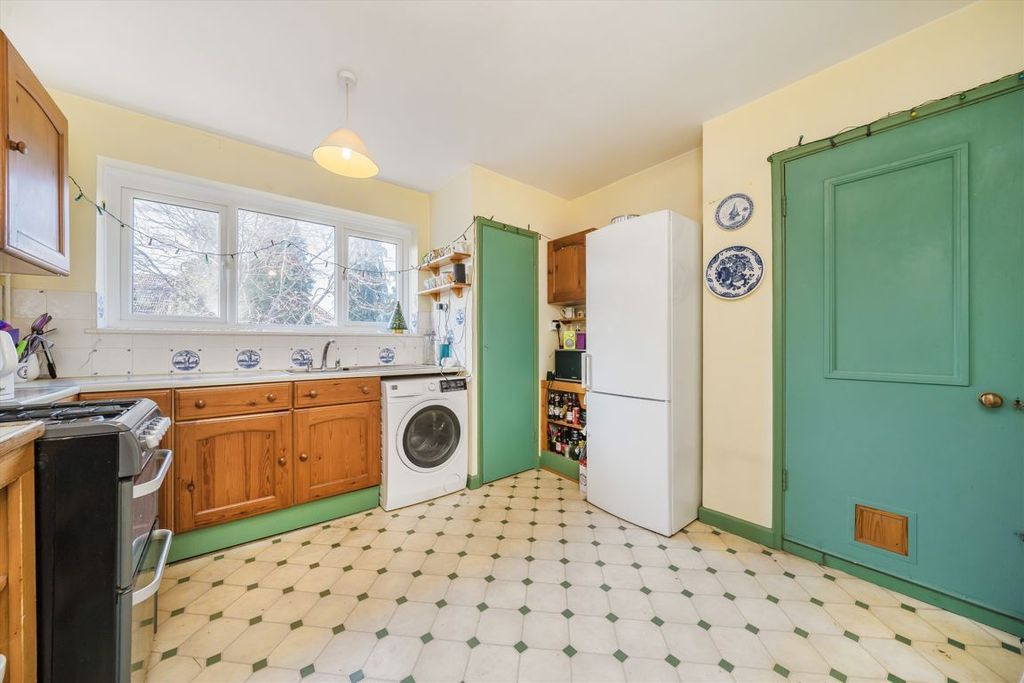 Property photo 3 of 5