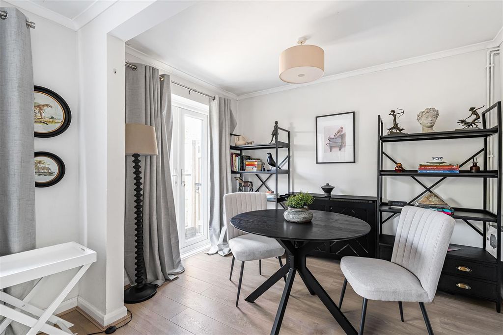 Property photo 3 of 10 15_80107.Jpg