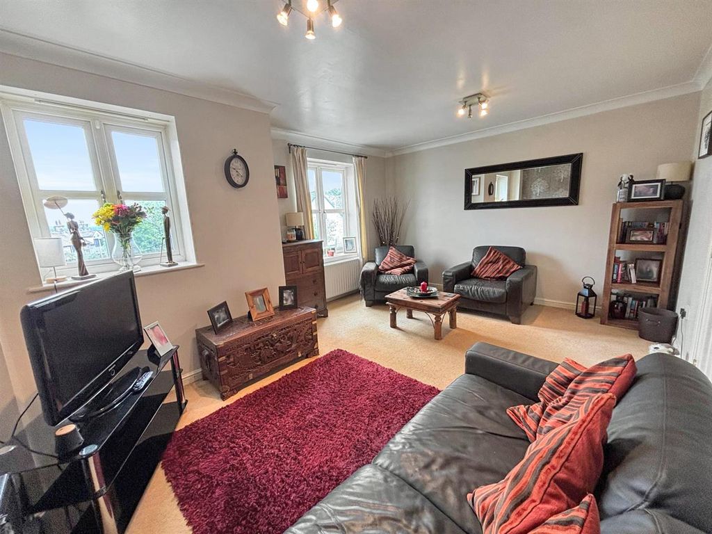 Property photo 2 of 24 Living Room: