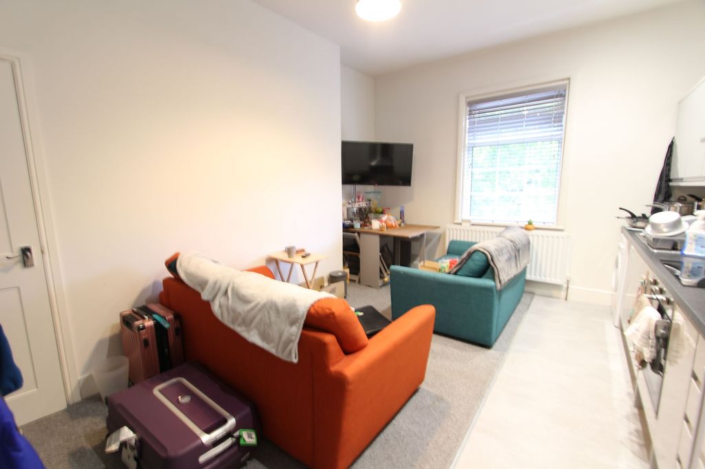 Property photo 2 of 6