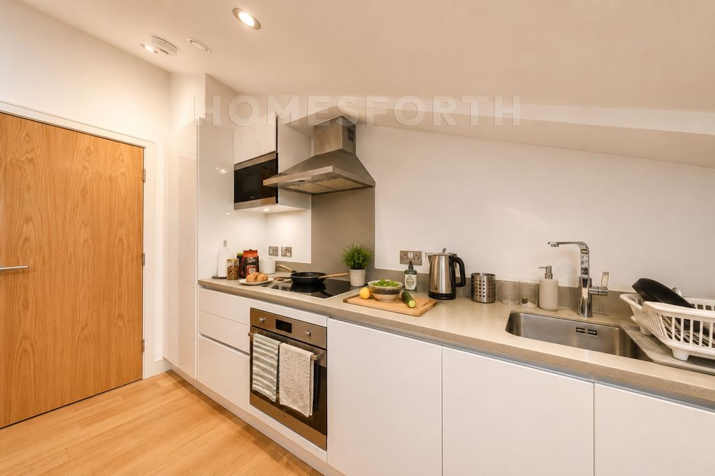Property photo 3 of 13 Photo 12