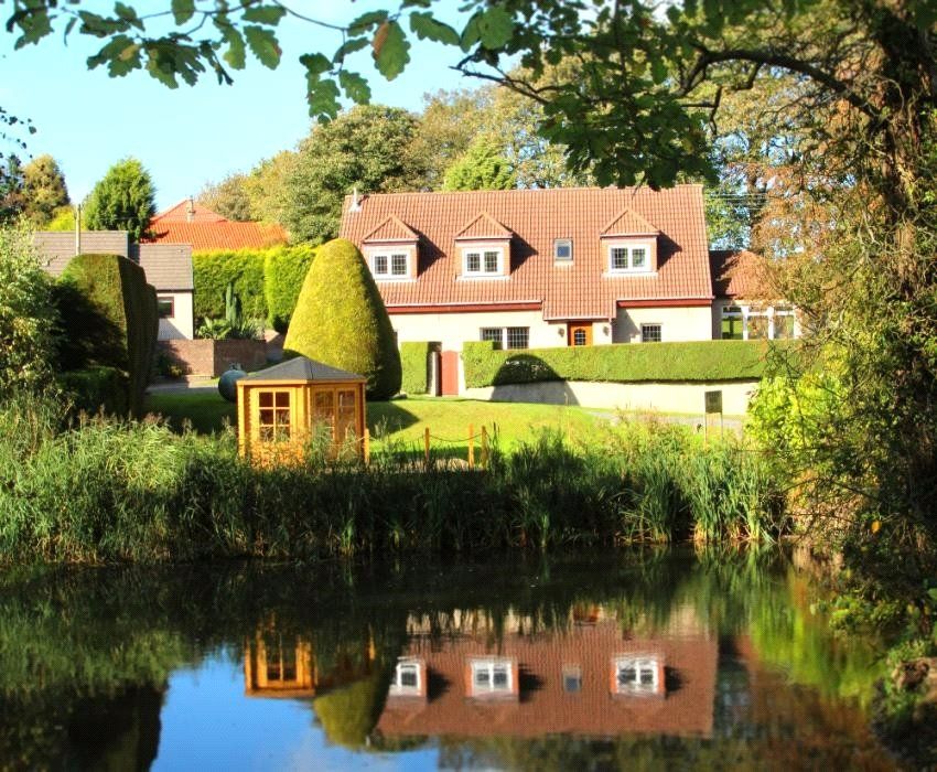 Property photo 1 of 31 Picture No. 33