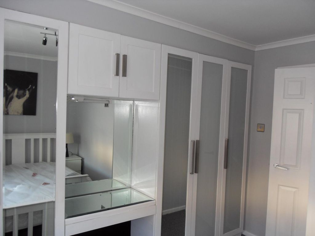 Property photo 3 of 7 Bedroom