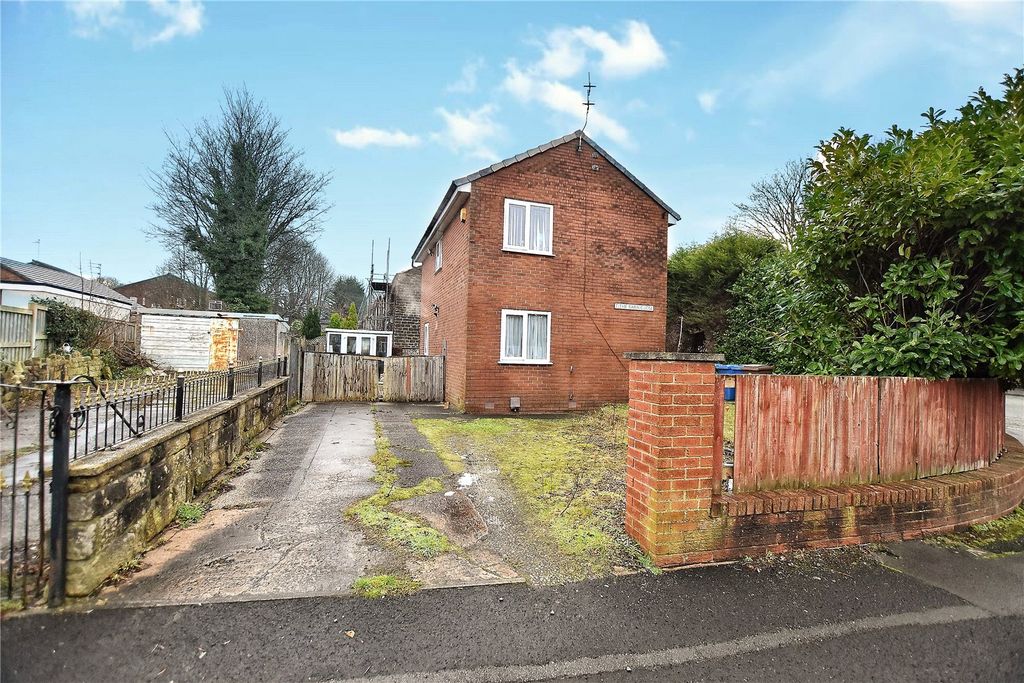 Property photo 2 of 18 Side Elevation