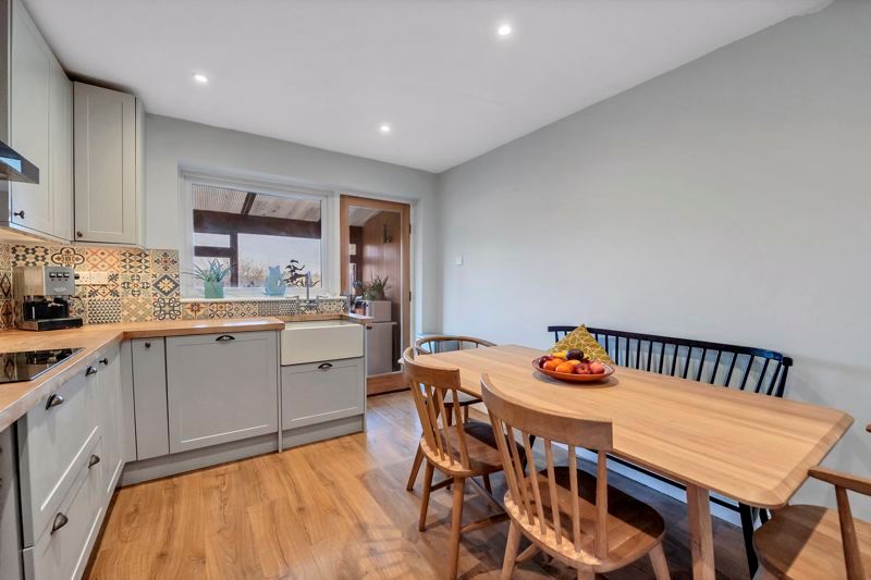 Property photo 3 of 18 Kitchen/Dining Room