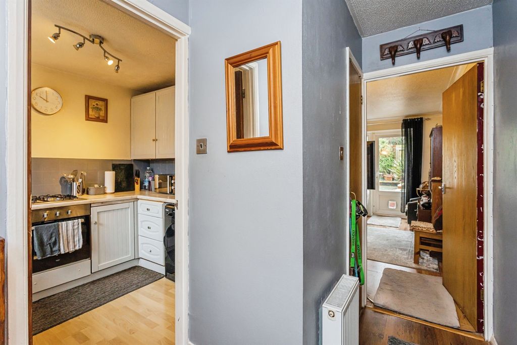 Property photo 2 of 13