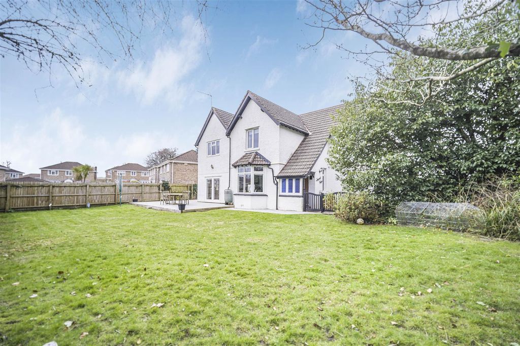 Property photo 1 of 24