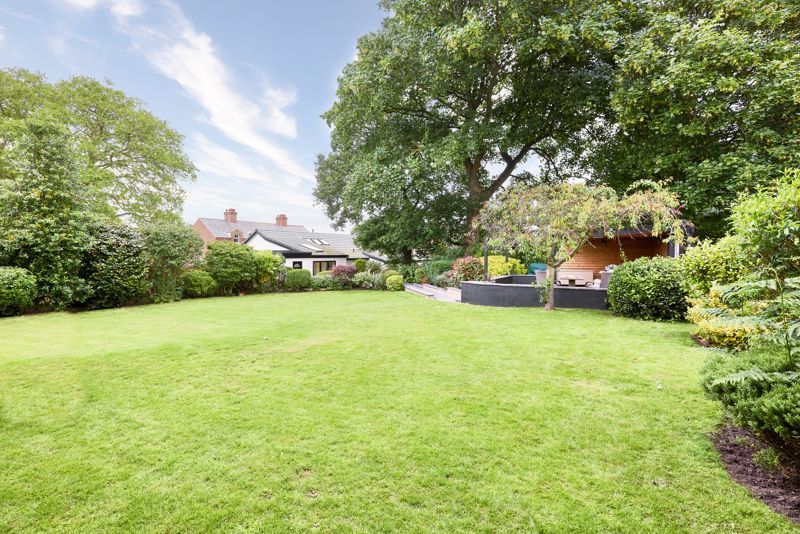 Property photo 2 of 51 Photo 39