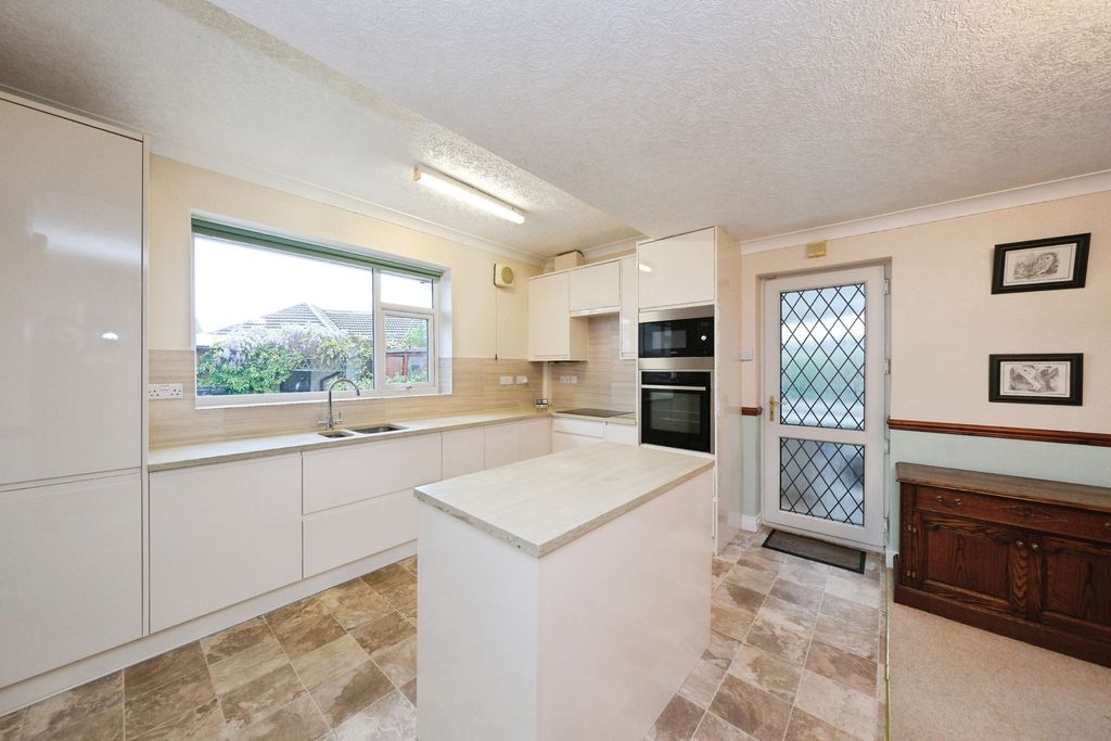 Property photo 2 of 18 Pbox-Img.Jpg