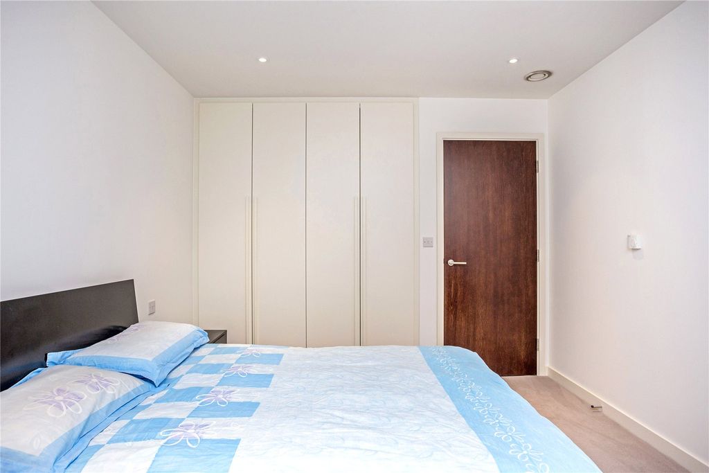 Property photo 3 of 17 Picture No. 08