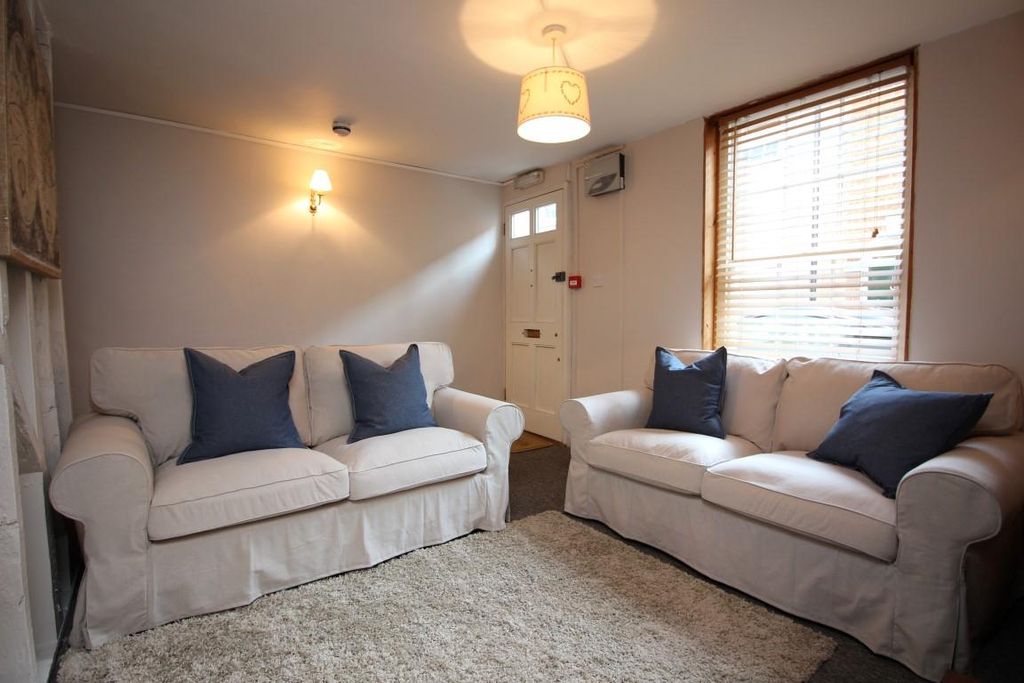 Property photo 3 of 11 Picture 3