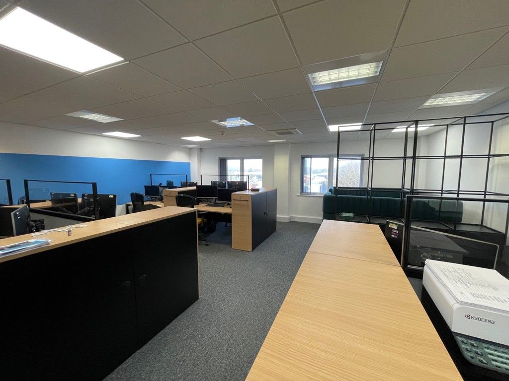 Property photo 2 of 6 Photo 11