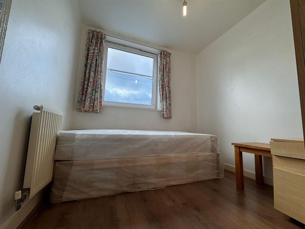 Property photo 3 of 6 5.Jpg