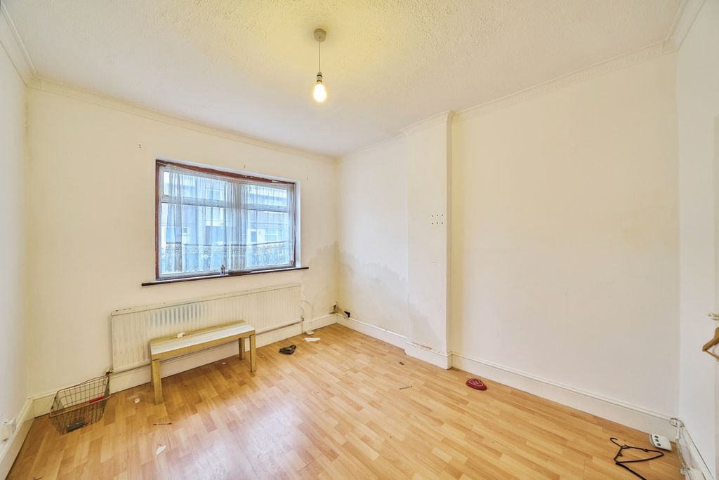 Property photo 3 of 14 Pbox-Img.Jpg