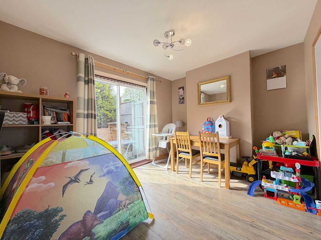 Property photo 3 of 16
