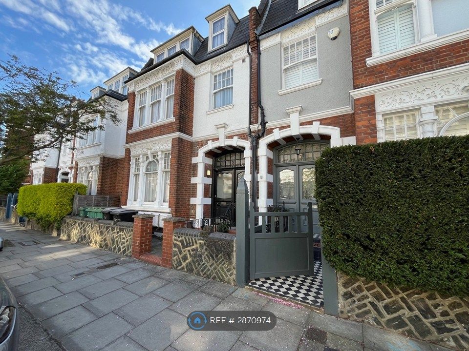 Property photo 3 of 23